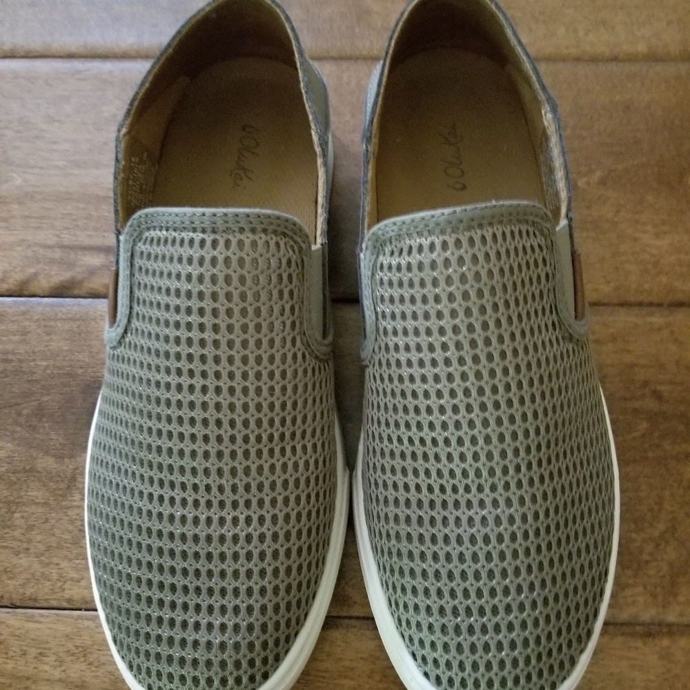 Women's Olukai Pehuea Slip-on Sneaker Size 8